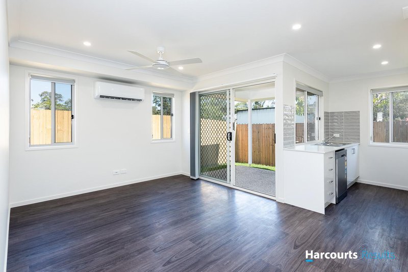 Photo - 28a Carousel Street, Hillcrest QLD 4118 - Image 2