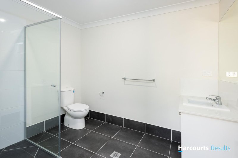 Photo - 28a Carousel Street, Hillcrest QLD 4118 - Image 8