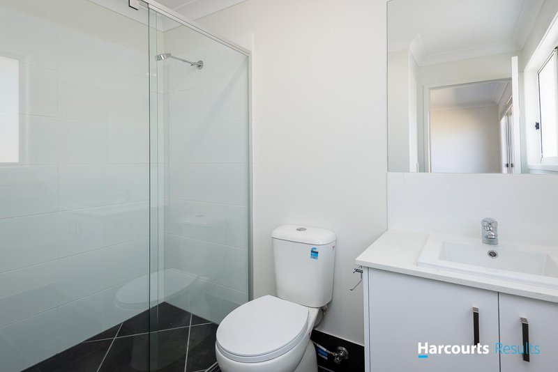 Photo - 28a Carousel Street, Hillcrest QLD 4118 - Image 10