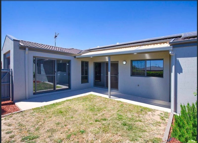 Photo - 28A Dame Zara Street, Gungahlin ACT 2912 - Image 14