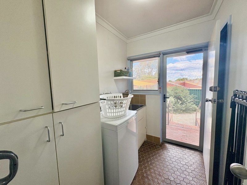 Photo - 28A Hogarth Way, Bateman WA 6150 - Image 11