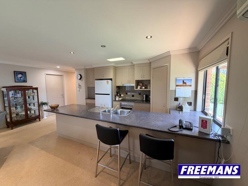Photo - 2/8a River Road, Kingaroy QLD 4610 - Image 10