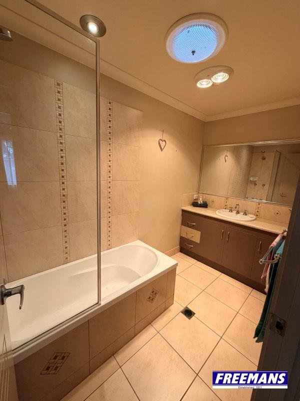 Photo - 2/8a River Road, Kingaroy QLD 4610 - Image 22