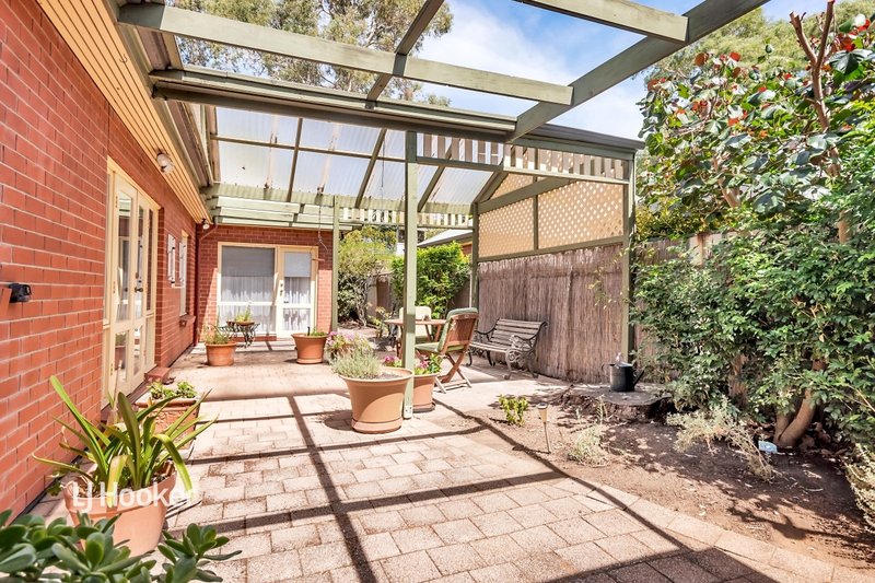 Photo - 2/8A Wynyard Grove, Wattle Park SA 5066 - Image 17