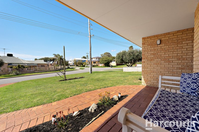 Photo - 28B Shayne Street, Halls Head WA 6210 - Image 5