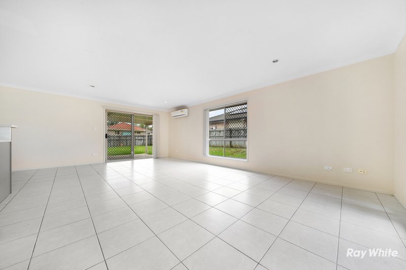 Photo - 28B Spruce Street, Loganlea QLD 4131 - Image 5