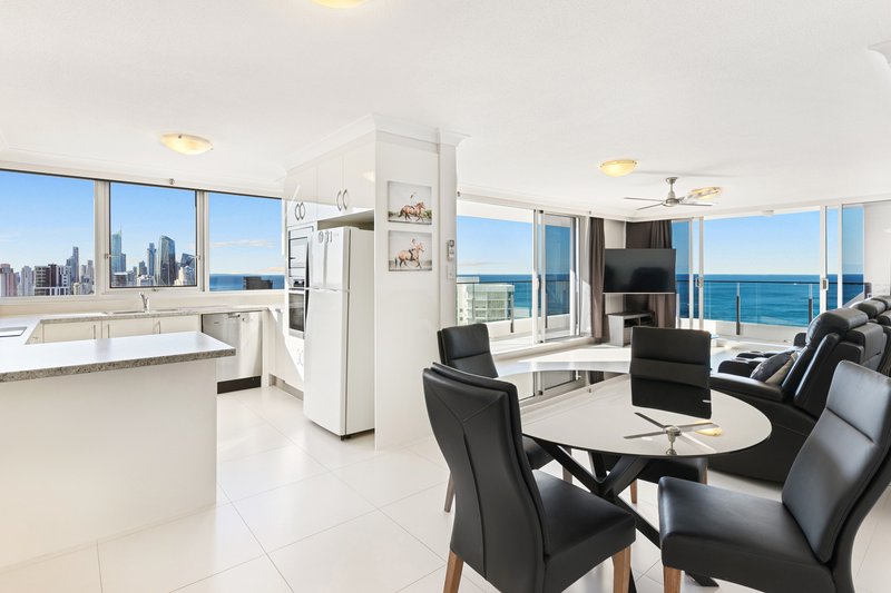 Photo - 28C Beach Haven 1 Albert Ave , Broadbeach QLD 4218 - Image 4