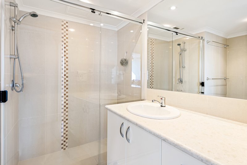 Photo - 28C Beach Haven 1 Albert Ave , Broadbeach QLD 4218 - Image 11