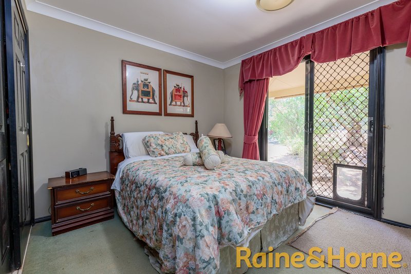 Photo - 28R Debeaufort Drive, Dubbo NSW 2830 - Image 9