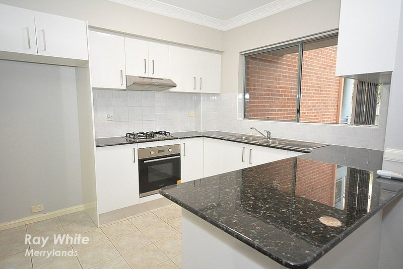 Photo - 2/9-11 Belmore Street, North Parramatta NSW 2151 - Image 3