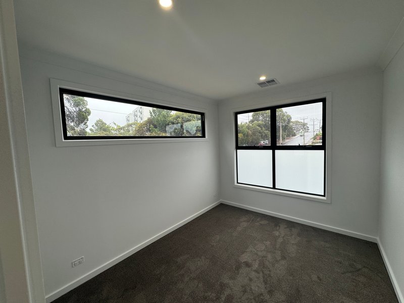 Photo - 2/9-11 Seymour Avenue, Modbury SA 5092 - Image 3
