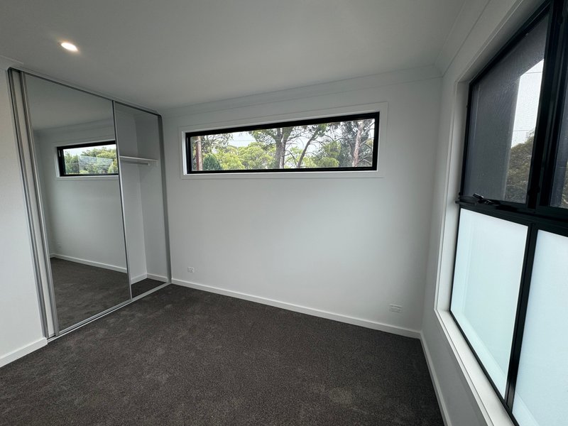 Photo - 2/9-11 Seymour Avenue, Modbury SA 5092 - Image 4