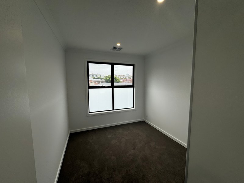Photo - 2/9-11 Seymour Avenue, Modbury SA 5092 - Image 5