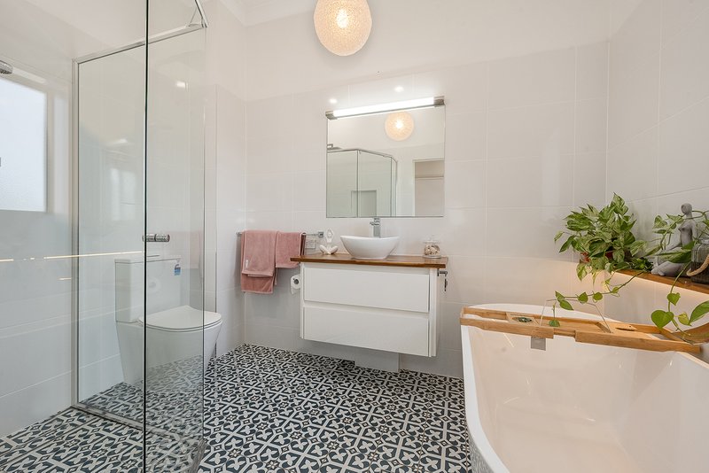 Photo - 2/9-15 Donkin Street, Scarborough QLD 4020 - Image 12