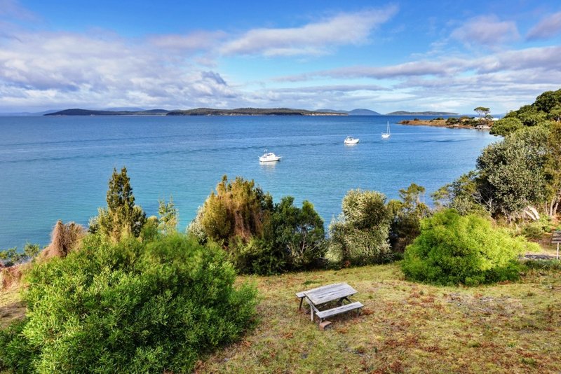 Photo - 29-31 Susans Bay Road, Primrose Sands TAS 7173 - Image 2