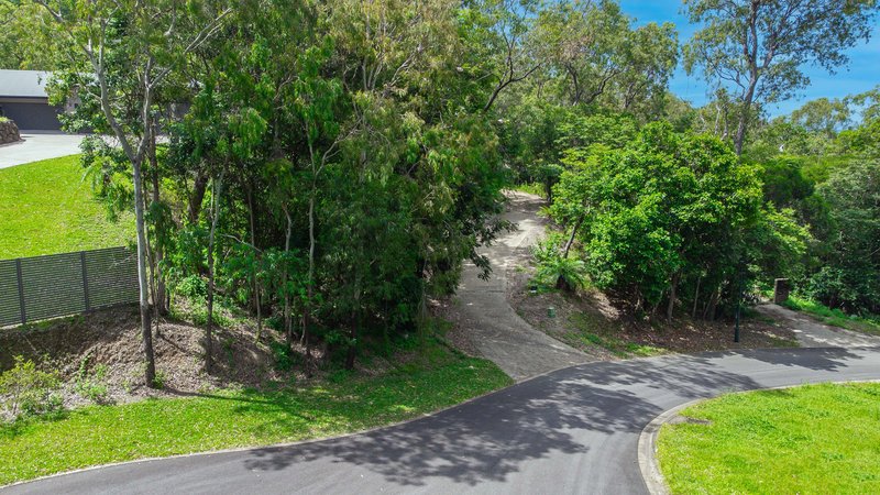 Photo - 29-31 Waterview Close, Kewarra Beach QLD 4879 - Image 4