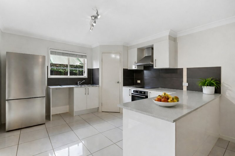Photo - 29 Abang Avenue, Tanah Merah QLD 4128 - Image 16