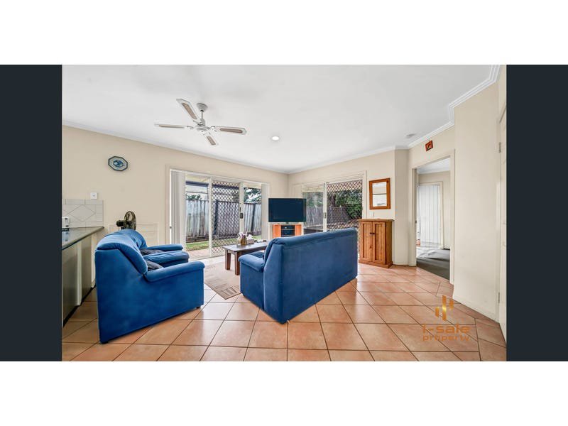 Photo - 29 Abby Cres , Ashmore QLD 4214 - Image 2