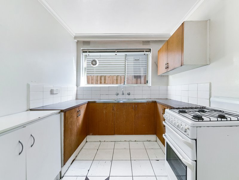 Photo - 2/9 Acacia Street, Carnegie VIC 3163 - Image 2