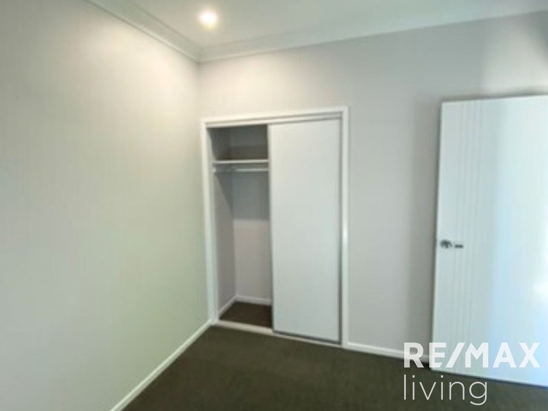 Photo - 29 Aegean Avenue, Newport QLD 4020 - Image 10