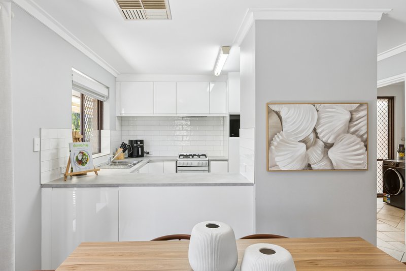 Photo - 29 Aintree Street, Hamersley WA 6022 - Image 2