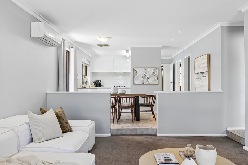 Photo - 29 Aintree Street, Hamersley WA 6022 - Image 3