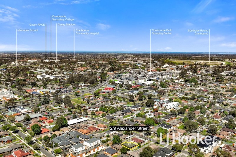 Photo - 2/9 Alexander Street, Cranbourne VIC 3977 - Image 13