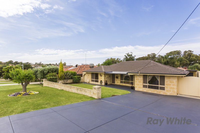 Photo - 29 Amberley Way, Hamilton Hill WA 6163 - Image 6