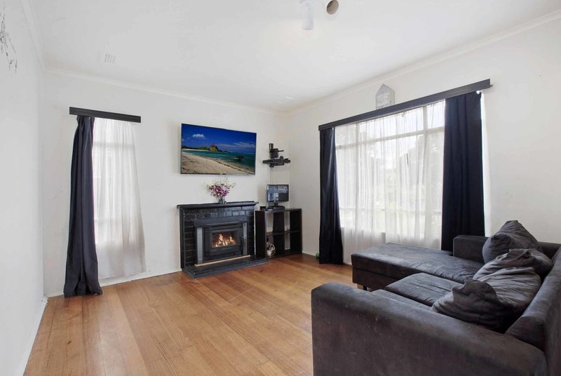 Photo - 29 Ambon Street, Preston VIC 3072 - Image 2