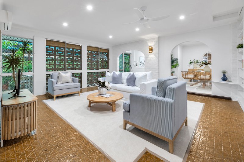 Photo - 29 Annerley Avenue, Runaway Bay QLD 4216 - Image 1