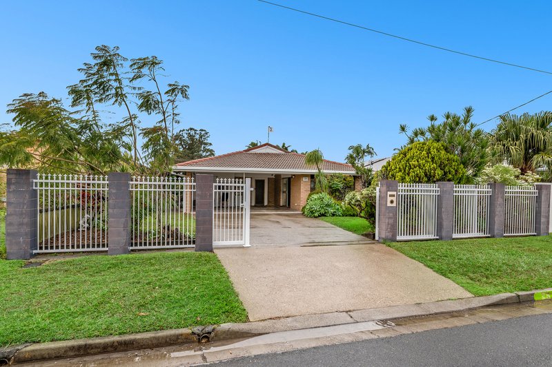 Photo - 29 Annerley Avenue, Runaway Bay QLD 4216 - Image 2
