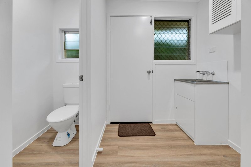 Photo - 29 Annerley Avenue, Runaway Bay QLD 4216 - Image 13