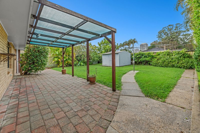 Photo - 29 Annerley Avenue, Runaway Bay QLD 4216 - Image 20