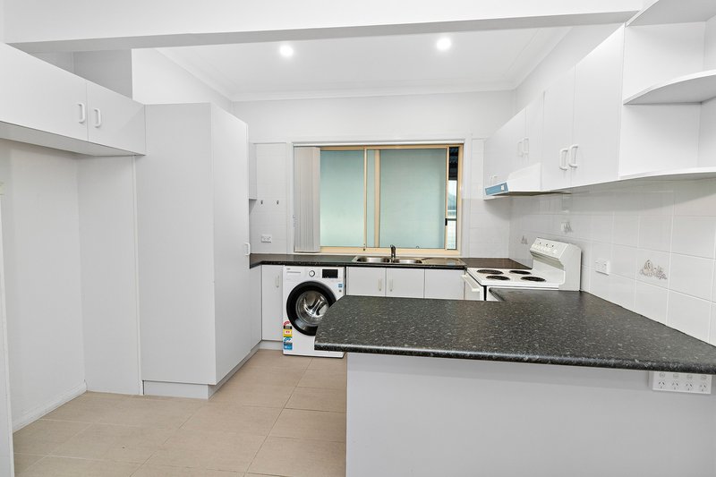 Photo - 29 Annie Street, Corrimal NSW 2518 - Image 3