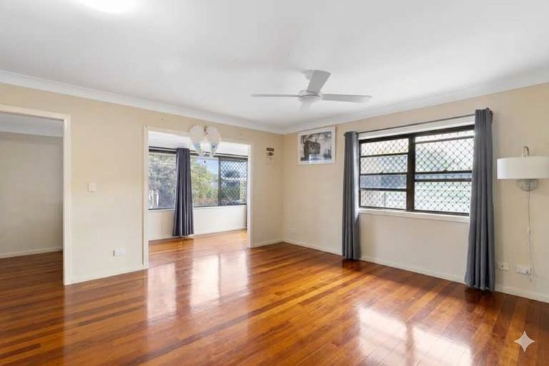 Photo - 29 Apex Street, Kippa-Ring QLD 4021 - Image 2