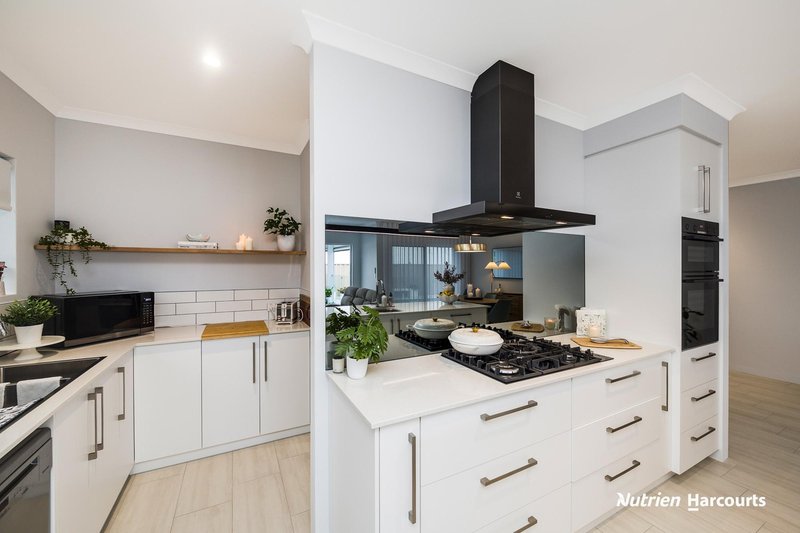 Photo - 29 Ariane View, Yanchep WA 6035 - Image 7