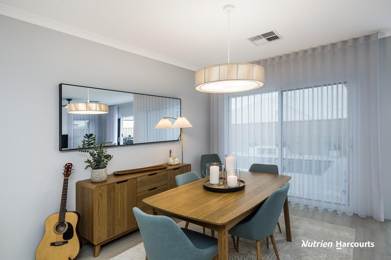 Photo - 29 Ariane View, Yanchep WA 6035 - Image 13
