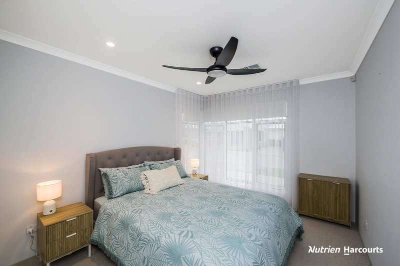Photo - 29 Ariane View, Yanchep WA 6035 - Image 16