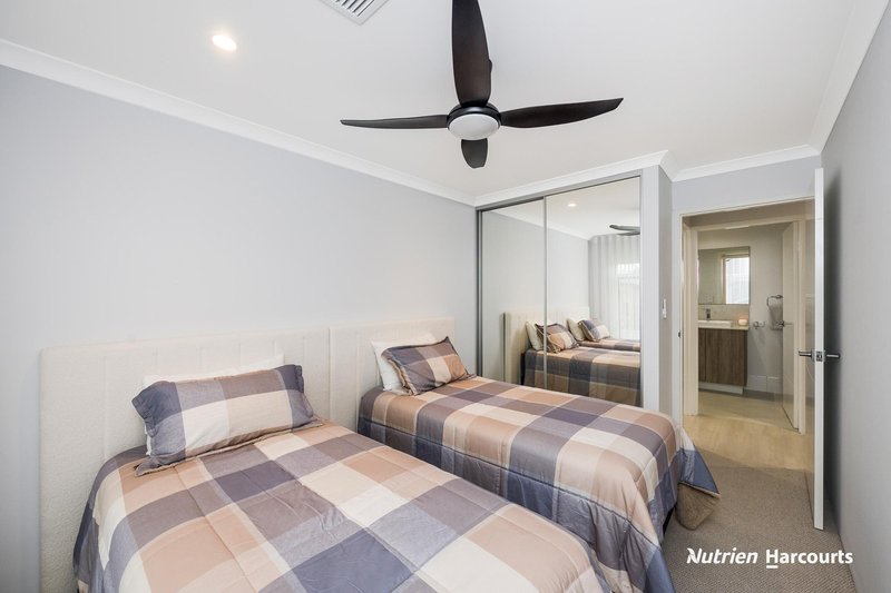Photo - 29 Ariane View, Yanchep WA 6035 - Image 18