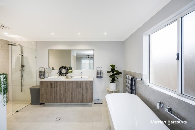 Photo - 29 Ariane View, Yanchep WA 6035 - Image 24