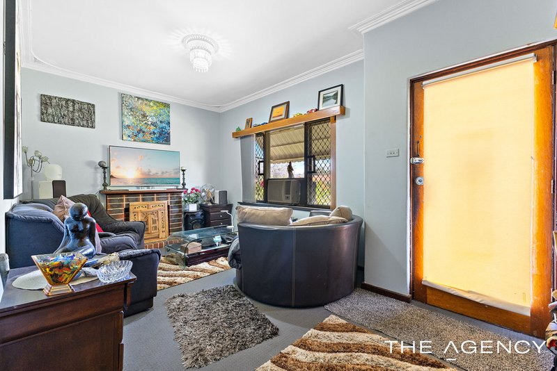 Photo - 29 Arlunya Avenue, Belmont WA 6104 - Image 3