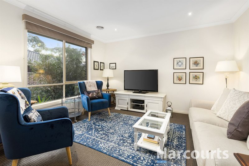 Photo - 2/9 Ash Grove, Bayswater VIC 3153 - Image 2