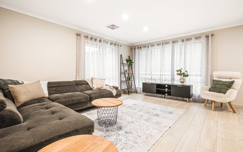 Photo - 29 Ashfield Street, Mount Barker SA 5251 - Image 2