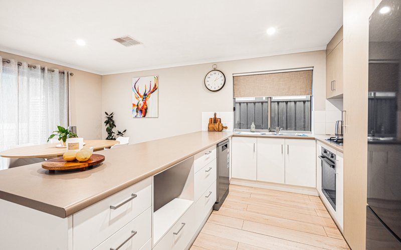 Photo - 29 Ashfield Street, Mount Barker SA 5251 - Image 6