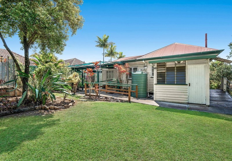 Photo - 29 Aster Street, Cannon Hill QLD 4170 - Image 3