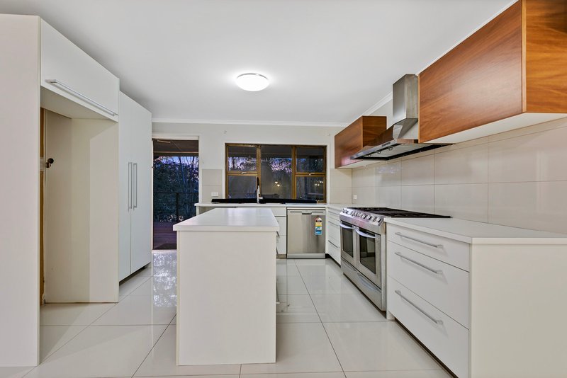 Photo - 29 Ballantyne Court, Glenview QLD 4553 - Image 3