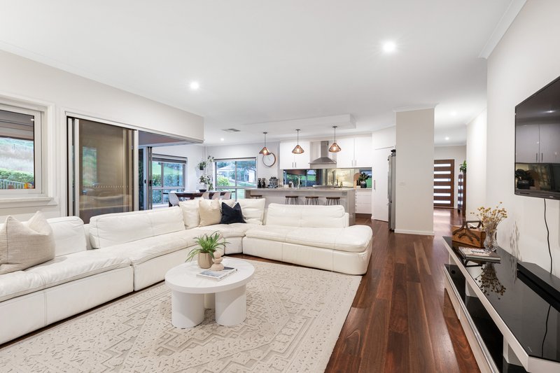 Photo - 29 Ballara Drive, West Wodonga VIC 3690 - Image 6
