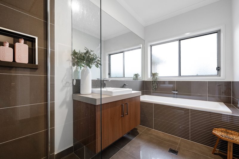 Photo - 29 Ballara Drive, West Wodonga VIC 3690 - Image 18
