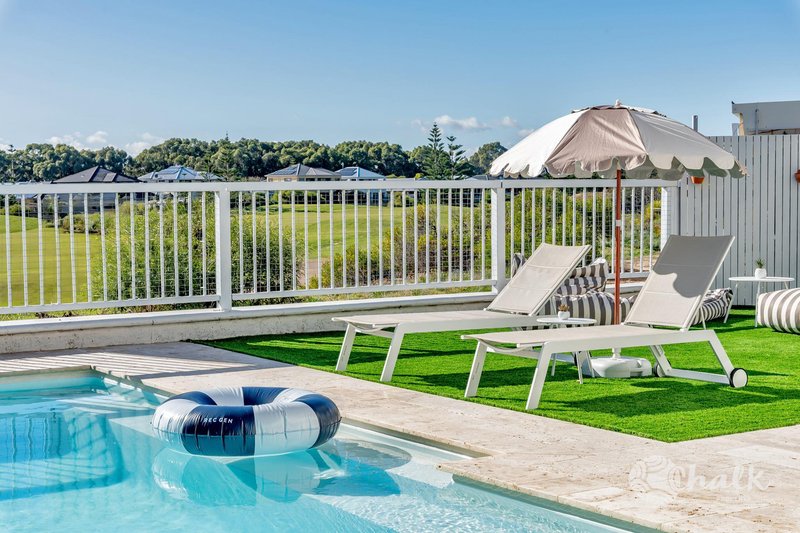 Photo - 29 Barrenjoey Parkway, Secret Harbour WA 6173 - Image 2