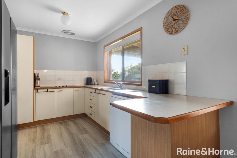 Photo - 29 Barwon Street, Bomaderry NSW 2541 - Image 4
